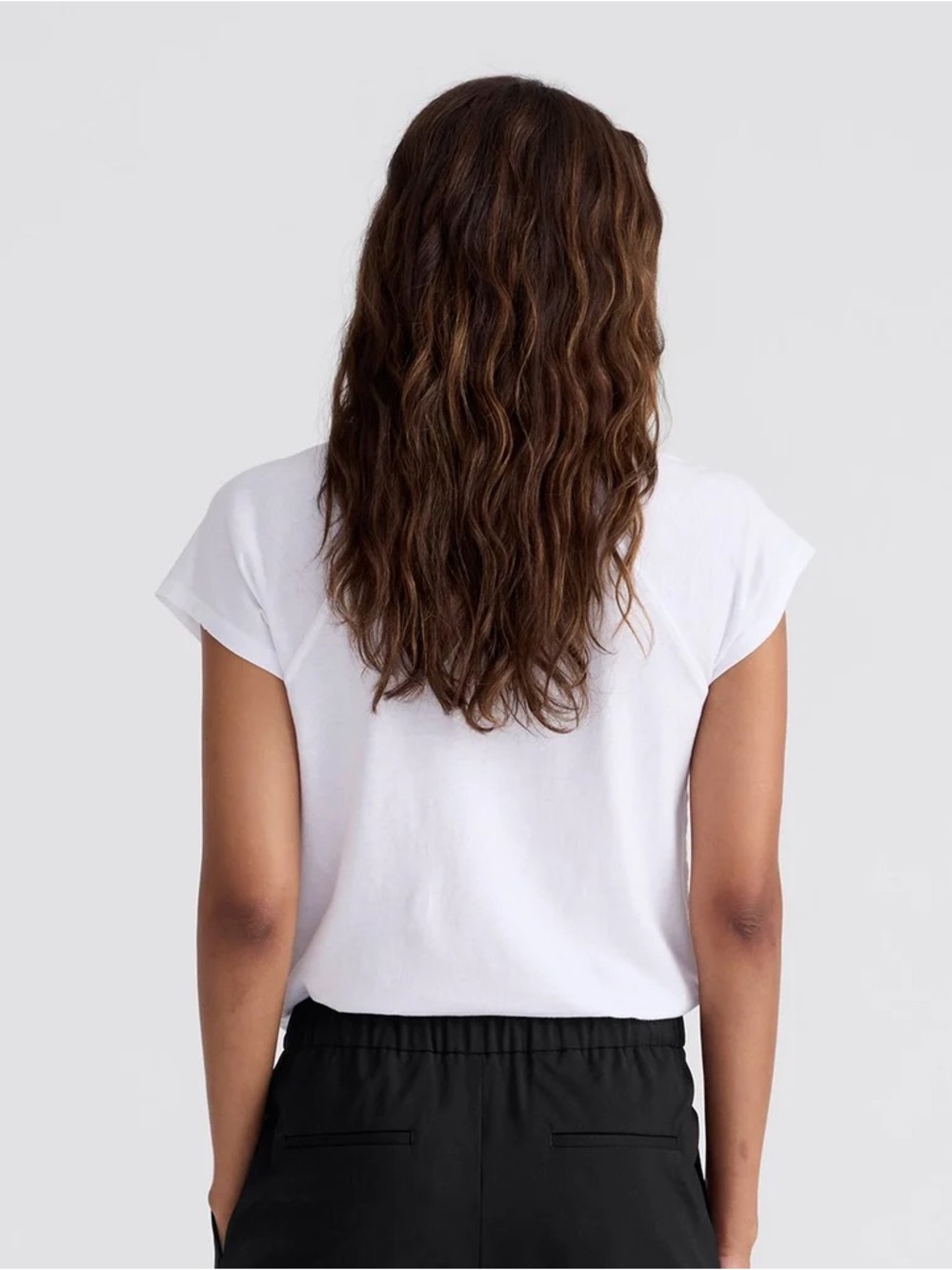 Unsubscribed Cotton Raglan Tee
BIN#31 - Picture 2 of 6
